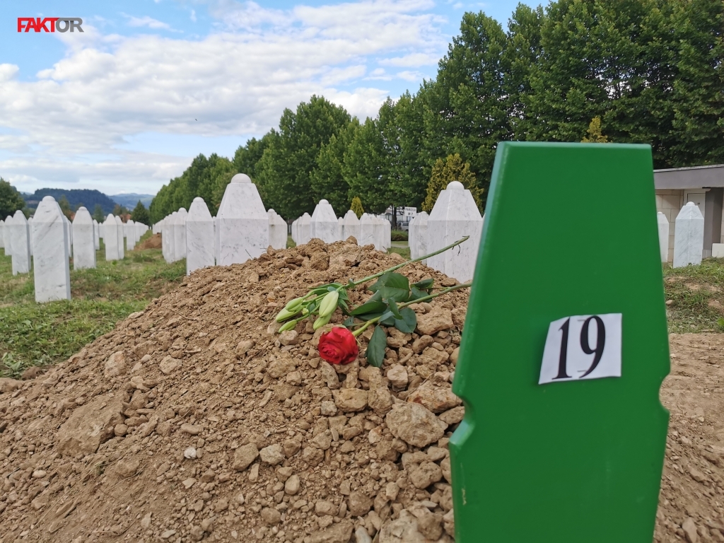 Fazlić Porodice sedam žrtava genocida u Srebrenici dale saglasnost za