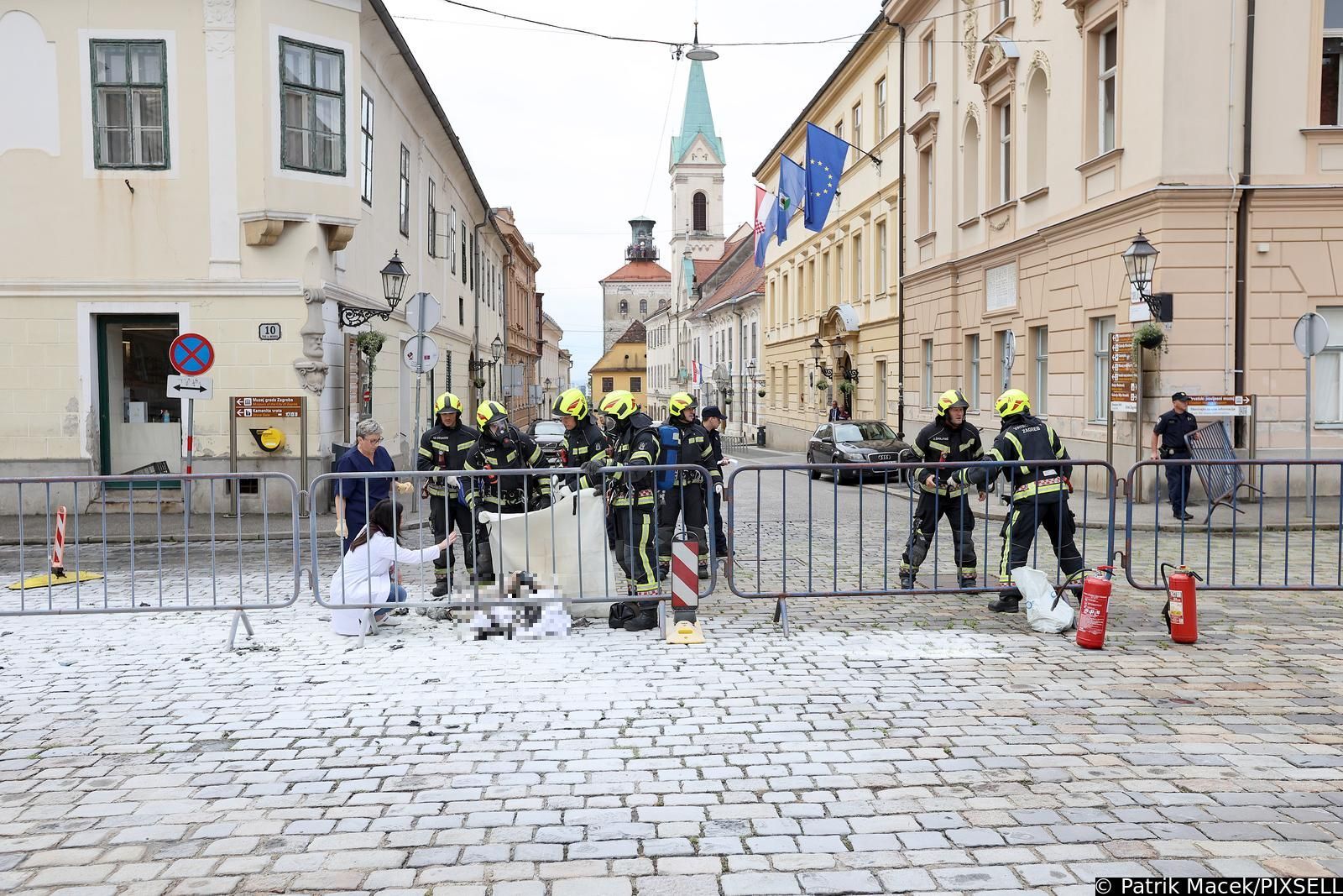 Muškarac se polio benzinom i zapalio pred zgradom Vlade Hrvatske