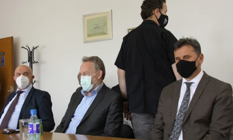 Novalić tokom posjete Zenici