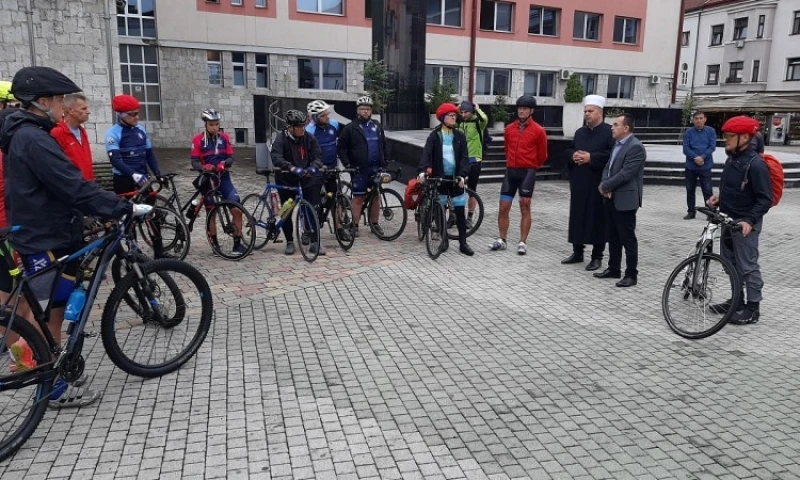 Bihać Prijedor maraton, biciklisti, Prijedor