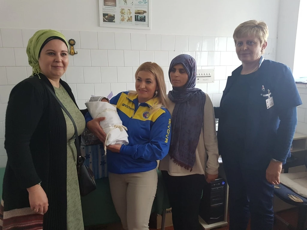 Migrantica porodilja iz Avganistana je zaplakala od sreće