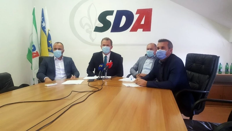Press konferencija u KO SDA TK