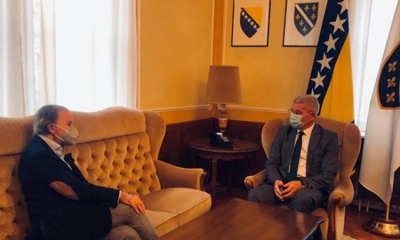 Diego Arria i Šefik Džaferović