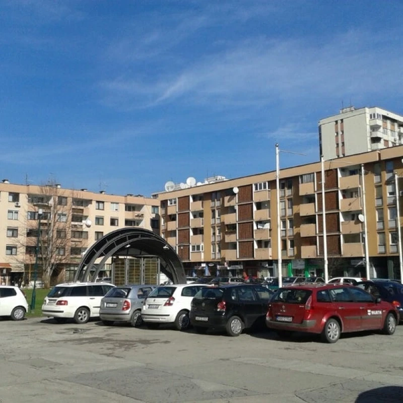 Trg heroja