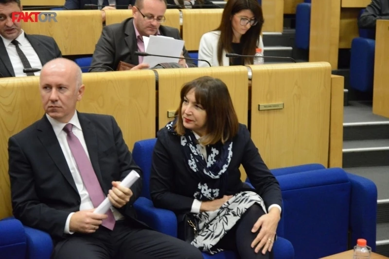 Milan Dunović, Melika Mahmutbegović