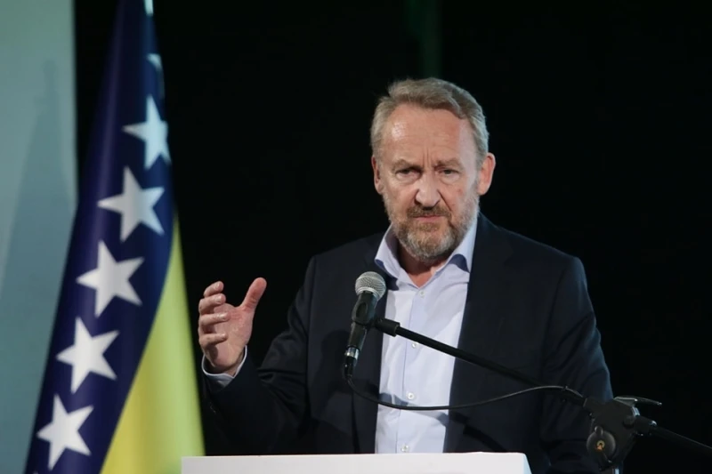 Bakir Izetbegović