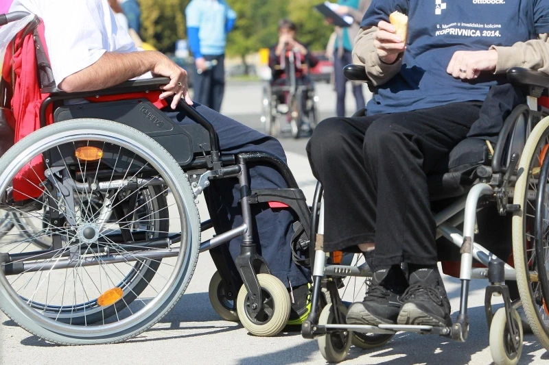 osobe sa invaliditetom