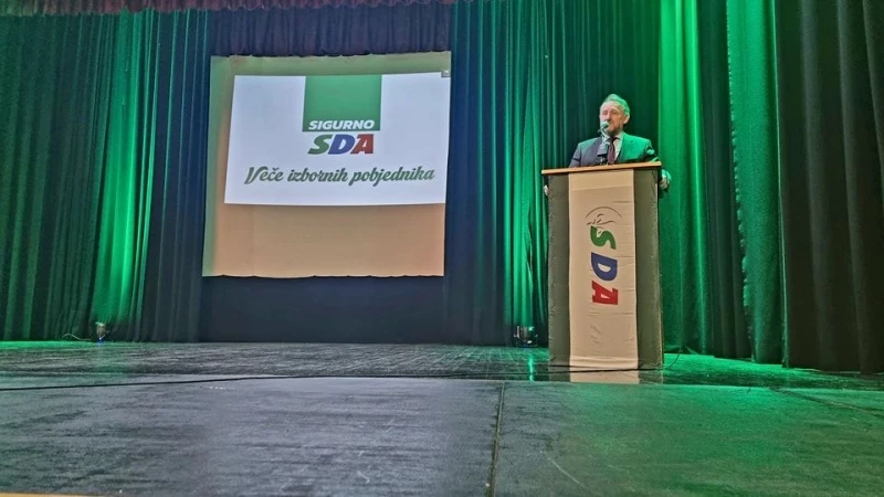 Bakir Izetbegović u Travniku