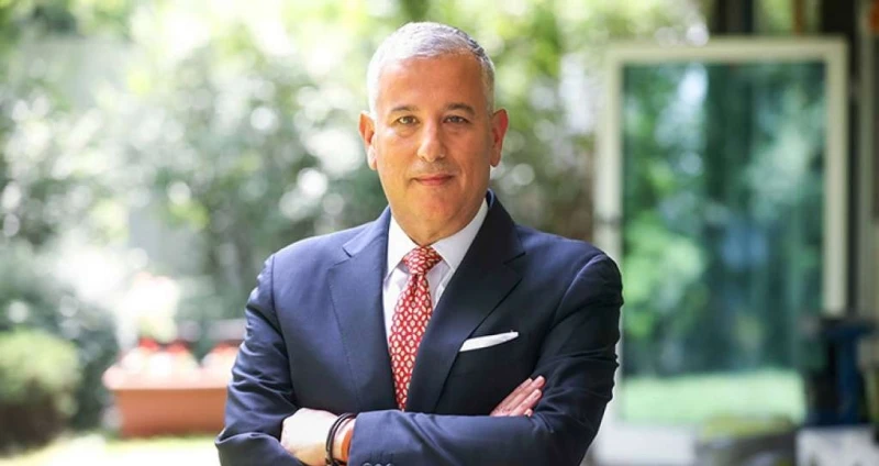 Jonathan Mennuti, supervizor, Brčko Distrikt