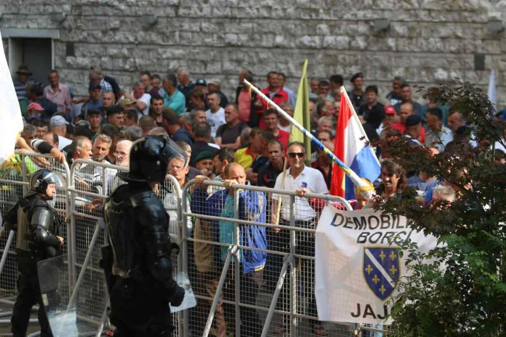 Protesti demobilisanih boraca 