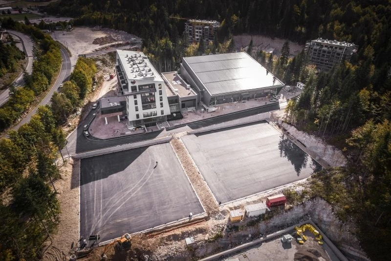 Poslovno sportski centar na Bjelašnici