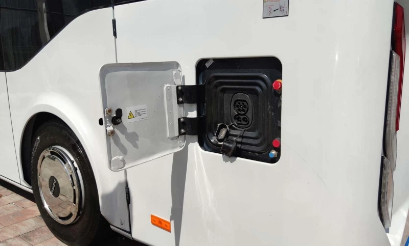 Električni autobus