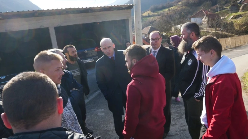 Nezir Pivić u selu Ljubetovo