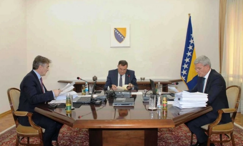 Treća redovna sjednica Predsjedništva BiH  zakazanoa za sutra, 19. juna