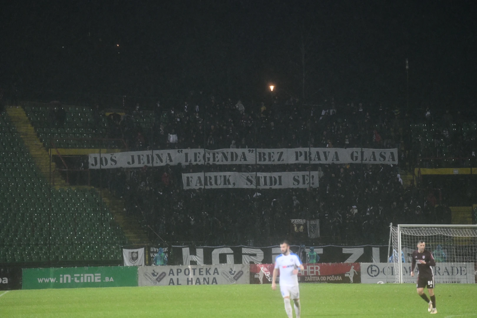 Parola na sjevernoj tribini