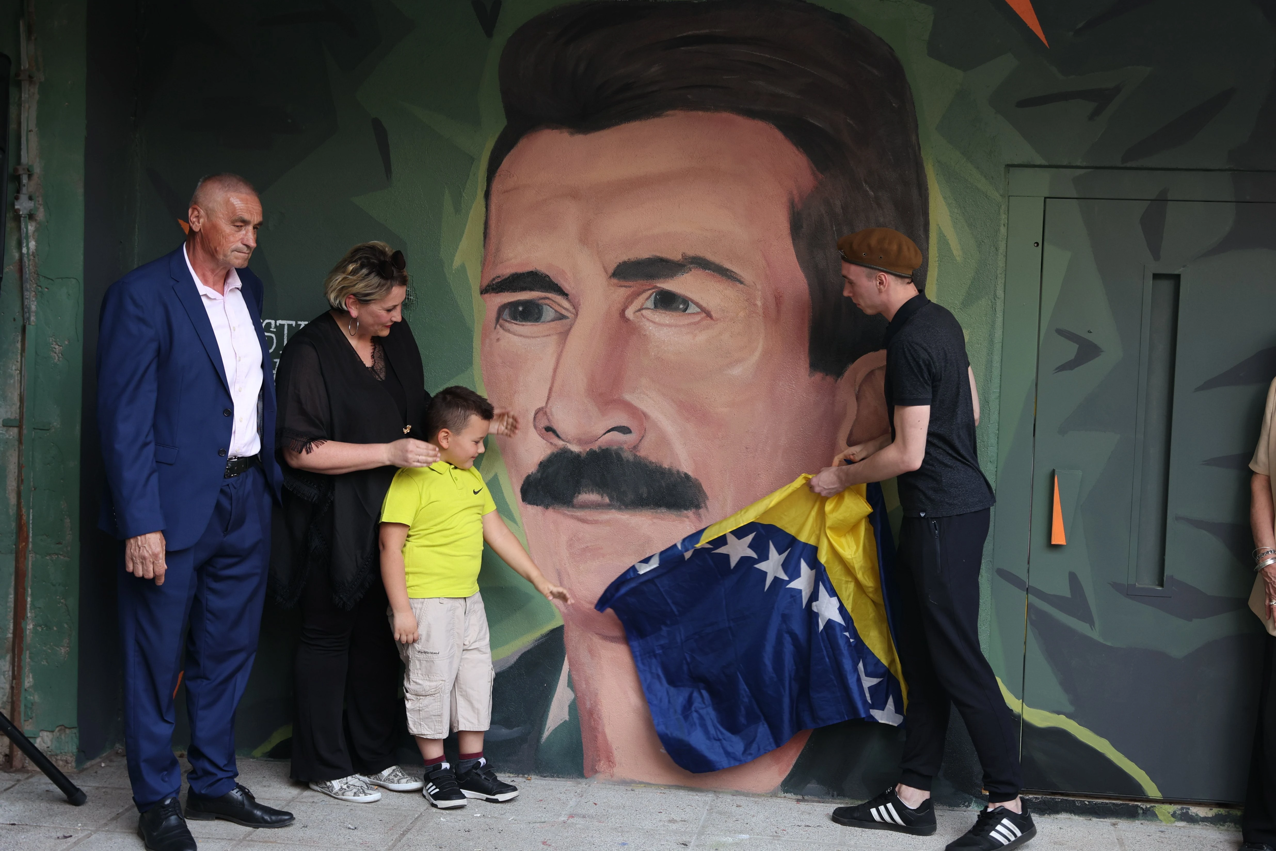 Otkriven mural Mustafi Hajrulahoviću Talijanu