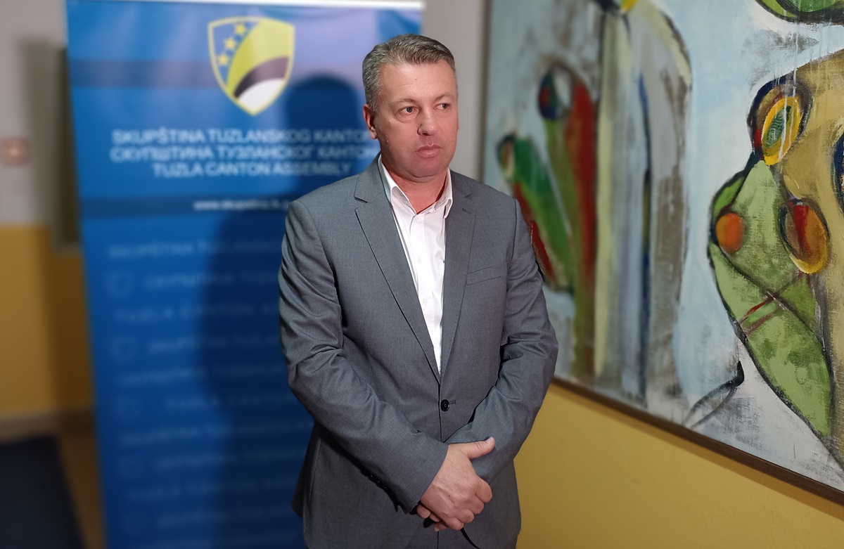 Mehanović o specijalnom ratu protiv BiH: Lažni poziv na regrutaciju ...