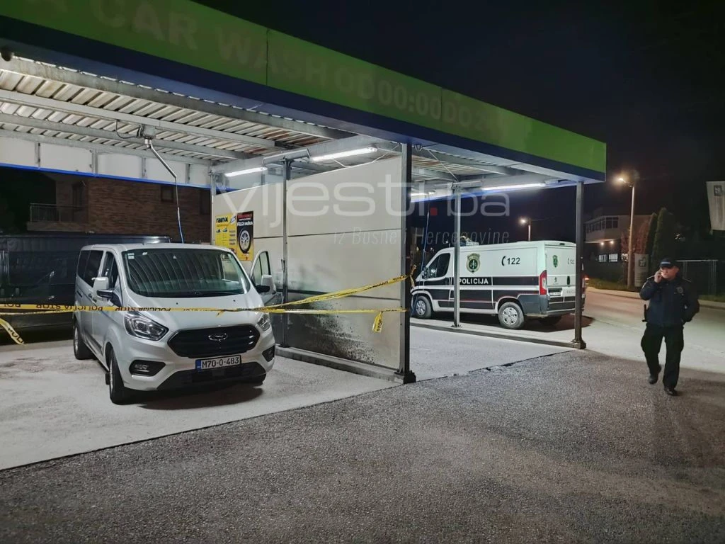 Vozilo kojim su navodno bježali otmičari