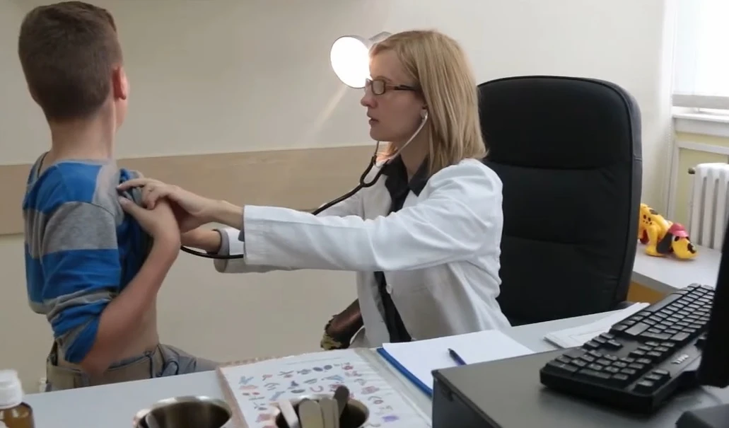 Pedijatri se žale na nezakoniti rad nedjeljom i praznicima