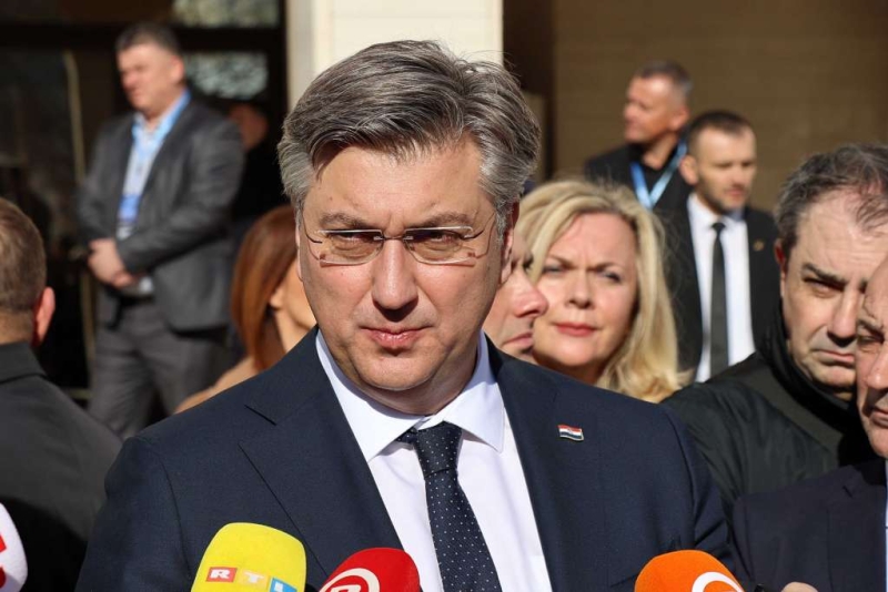 Politico piše o nezaustavljivom rastu krajnje desnice u Evropi, spomenuli i Hrvatsku