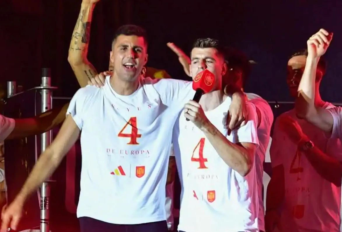Rodri i Morata tokom slavlja u Madridu