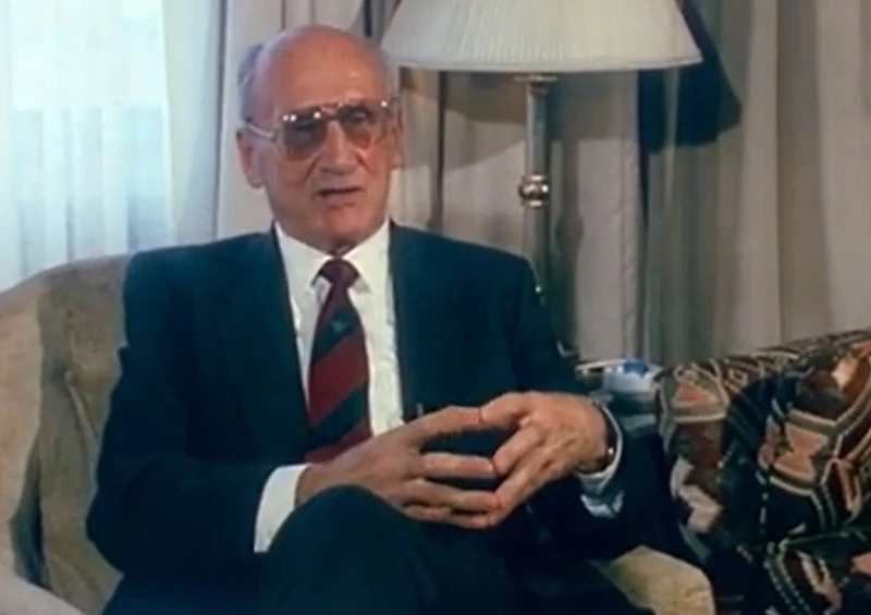 Vladimir Prelog