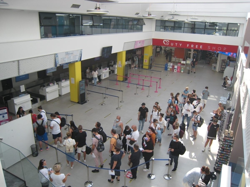 Podaci DirekcijeBh. aerodromi za šest mjeseci prevezli oko milion putnika: Sarajevski u plusu, banjalučki zabilježio pad…