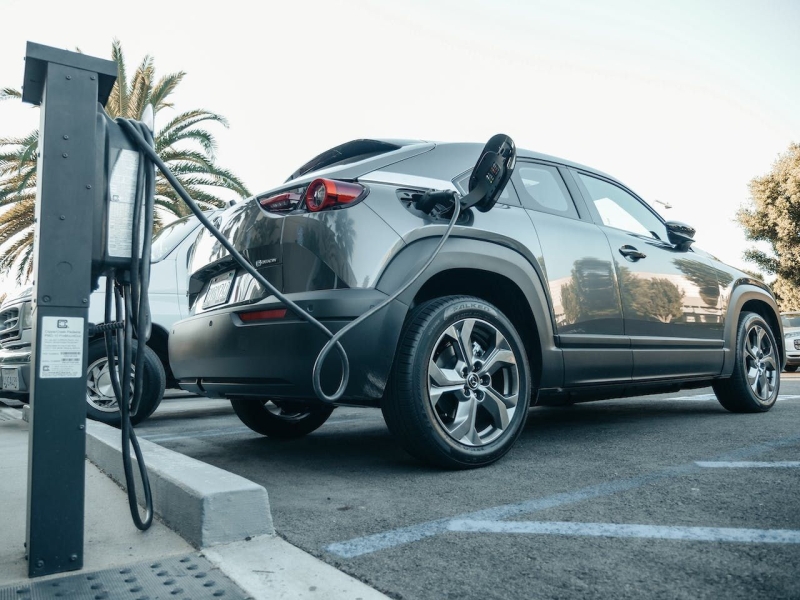 U BiH smanjen uvoz električnih automobila, raste zanimanje za hibride
