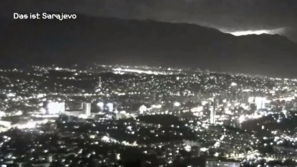 Munje obasjavale nebo nad Sarajevom