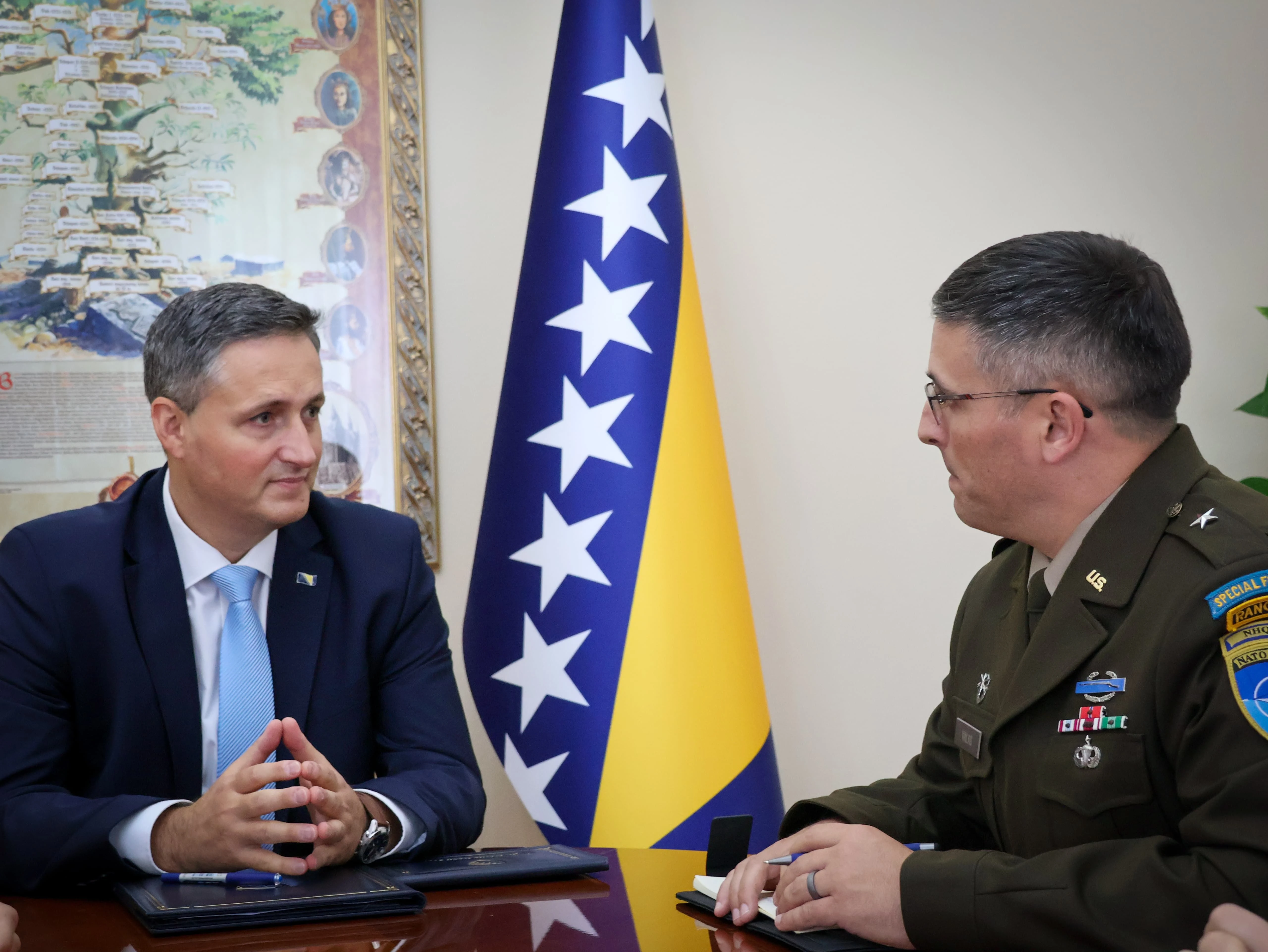 Denis Bećirović i Matthew A. Valas