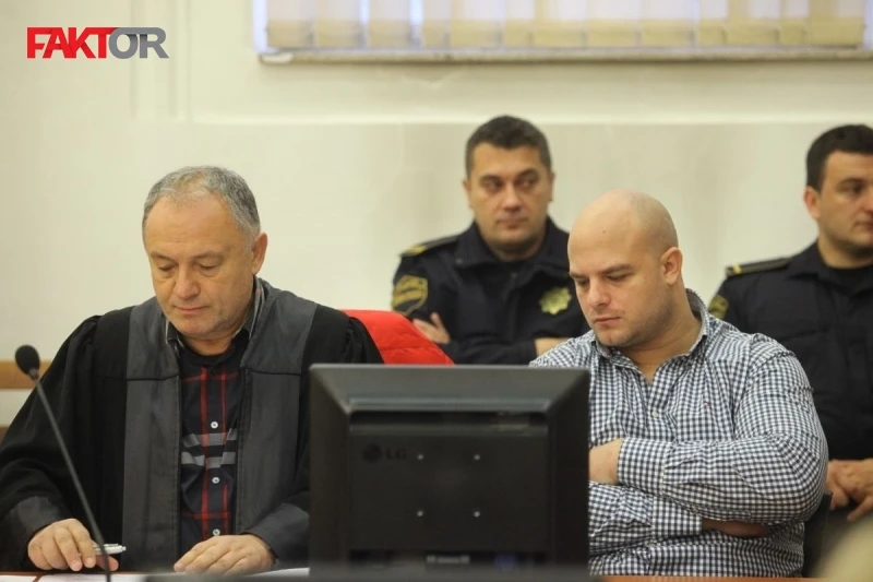 Sefić s braniocem u Kantonalnom sudu u Sarajevu