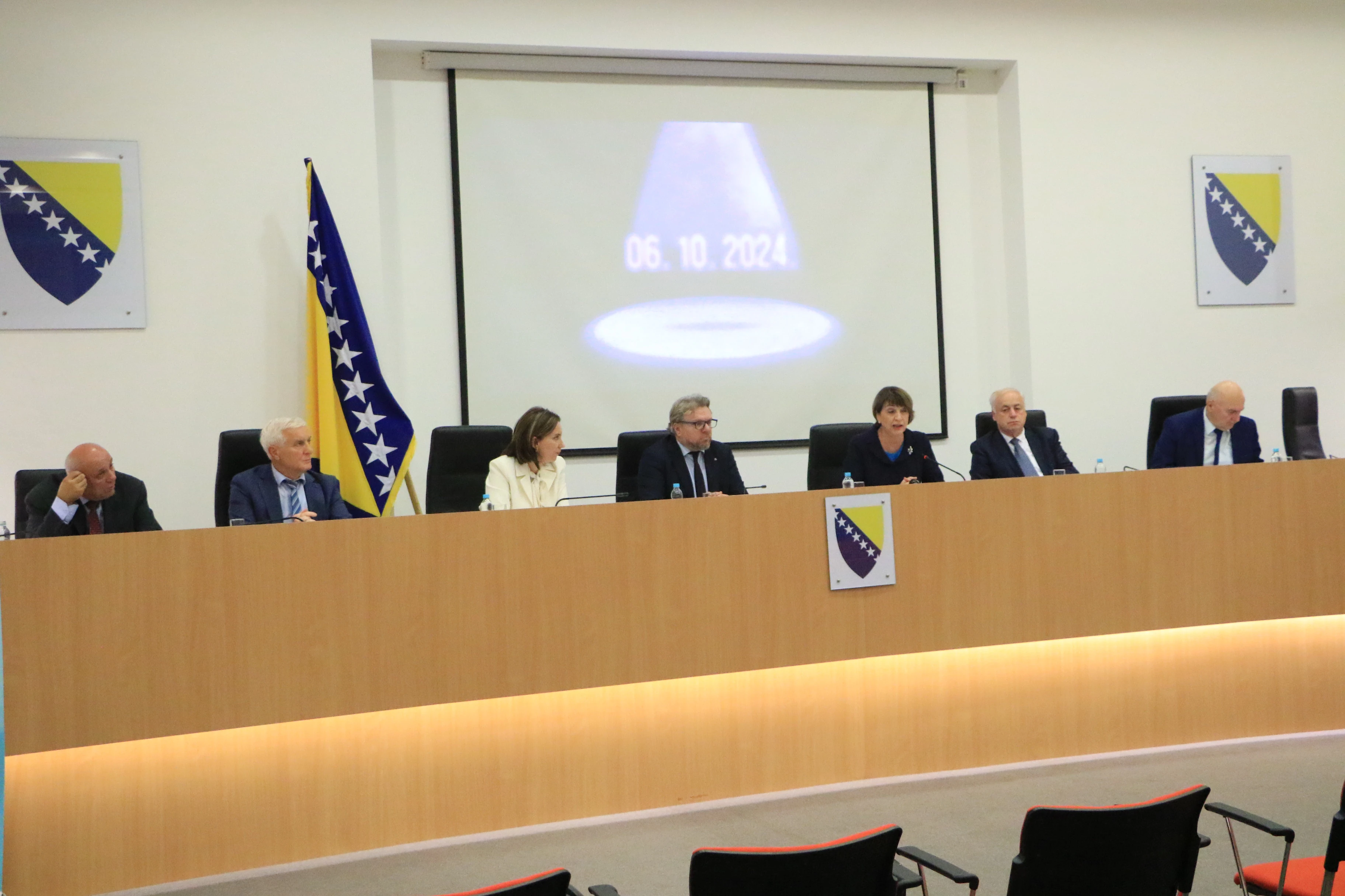 CIK: Sva biračka mjesta su zatvorena u 19 sati
