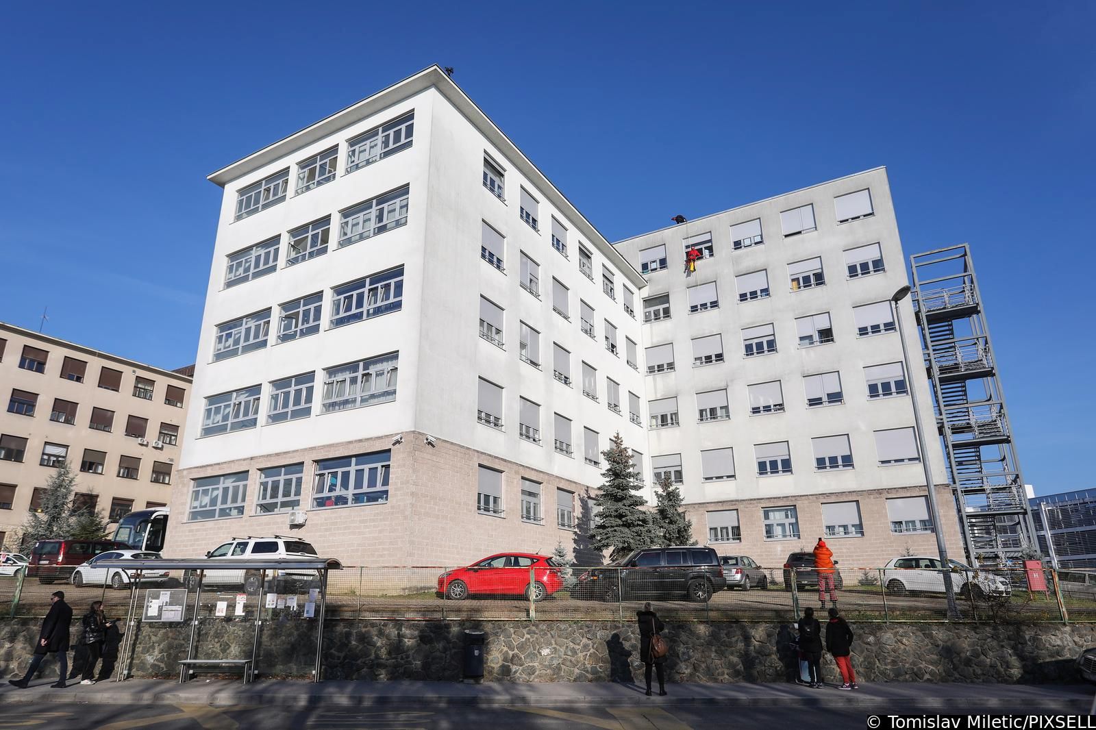 HrvatskaDirektor KBC-a Zagreb Ante Ćorušić pao u bolnici i poginuo