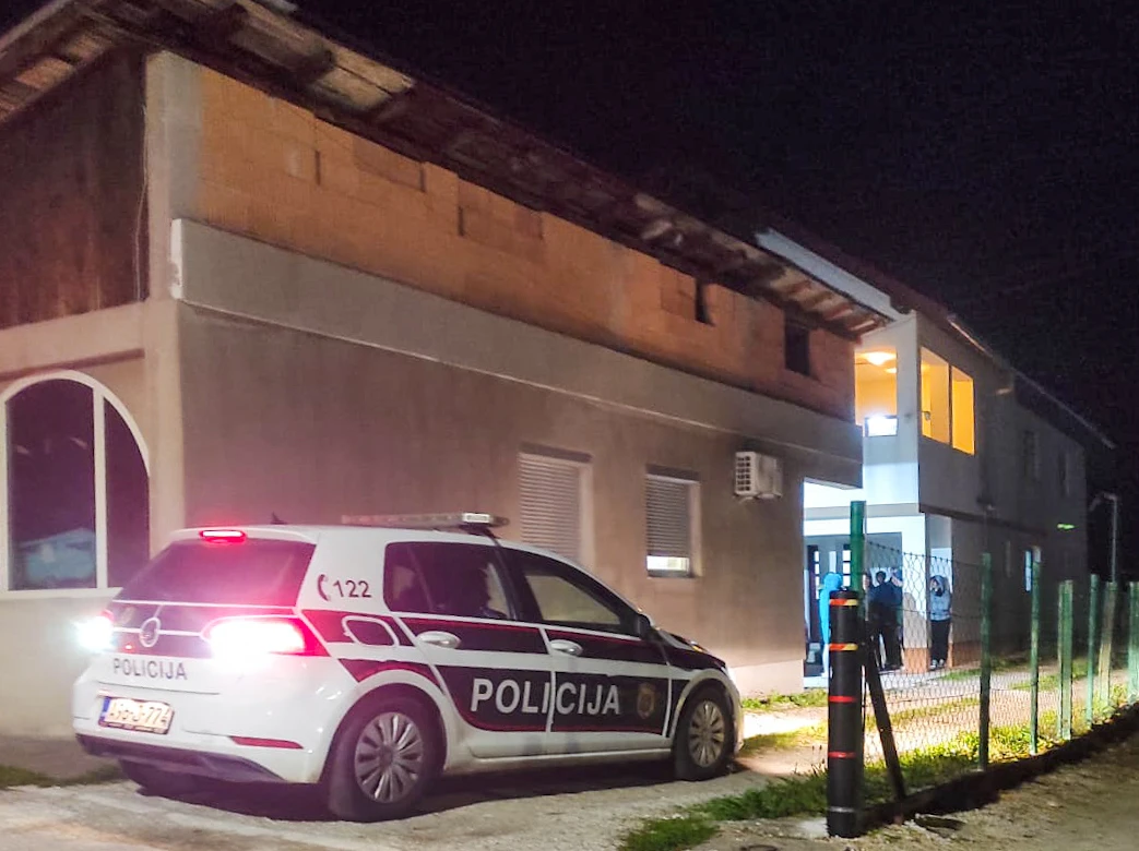 Policija nakon ubistva ispred Muzurove kuće u Hrasnici