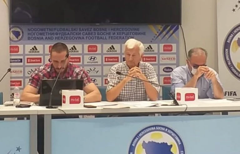 Spaho (krajnji desno), član Komisije za propise i potpredsjednik Skupštine FSKS