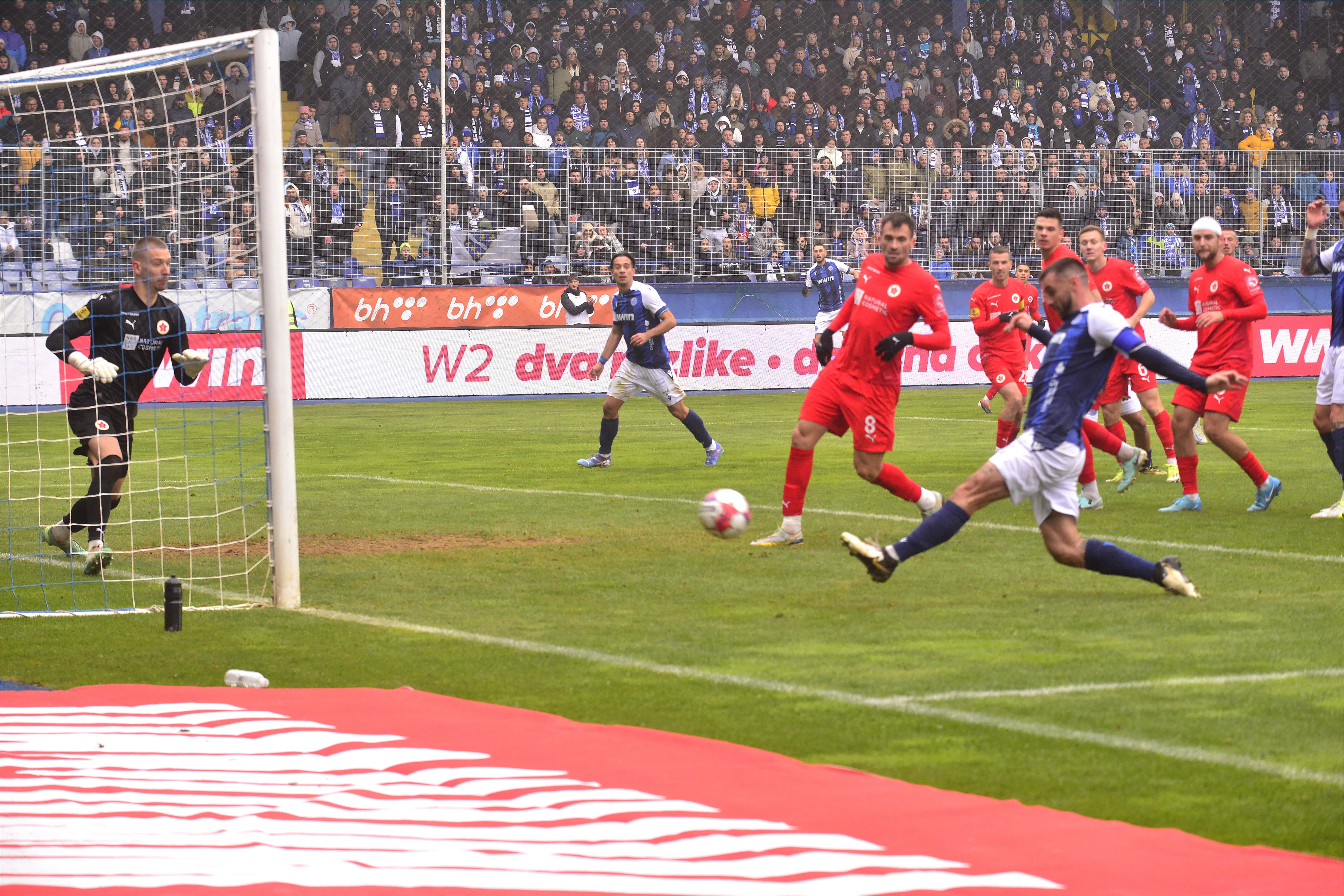 Krpiću je poništen jedan gol, ali je pogodio sa bijele tačke