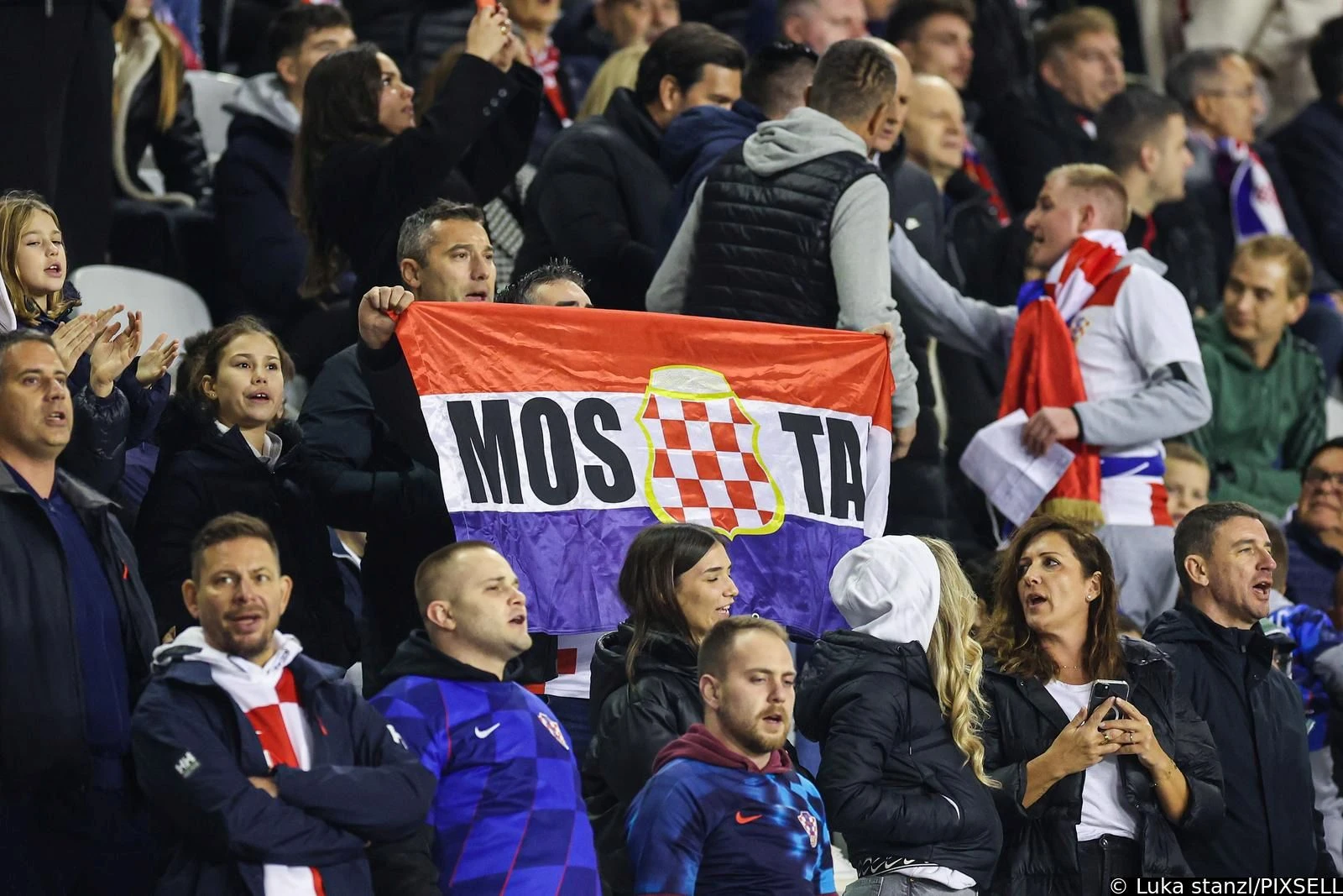 Navijači Hrvatske u Splitu