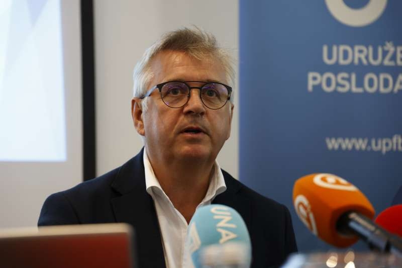 Ako pauza bude dio radnog vremena, dnevno ćemo gubiti milione, Silajdžić je četiri godine na pauzi