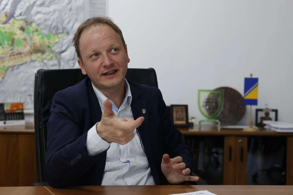 Uhapšeni ministar Bojan Bošnjak