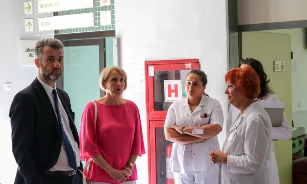 Premijer KS Edin Forto i ministrica zdravstva Amela Sofić posjetili su danas Zavod za transfuzijsku medicinu Federacije BiH