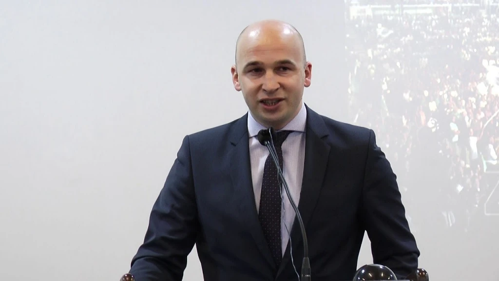 Nezir Pivić