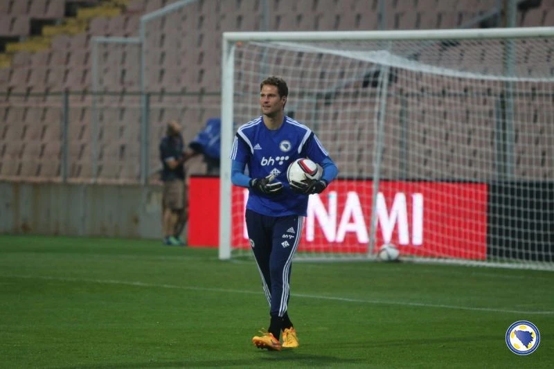Asmir Begović