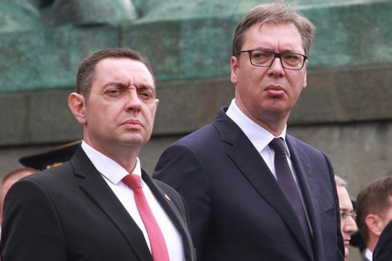 Da li je moguće da ne postoji nijedan fudbaler, košarkaš, glumac koji podržava Vučića?