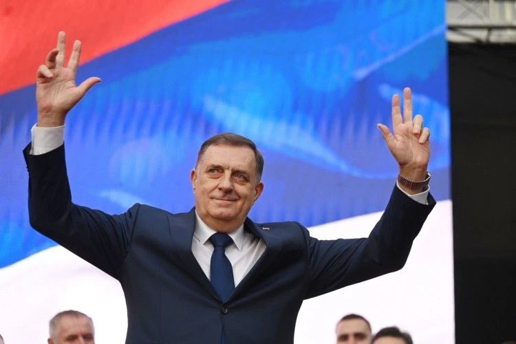 Na mitingu u Banjoj Luci obratio se i Dodik, brutalno izvrijeđao Šarovića, Borenovića, Murphyja...