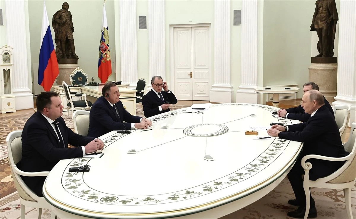 Milorad Dodik i Vladimir Putin na sastanku