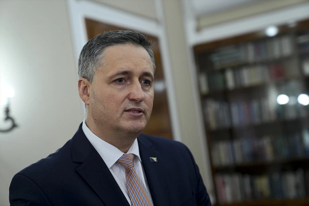 Denis Bećirović