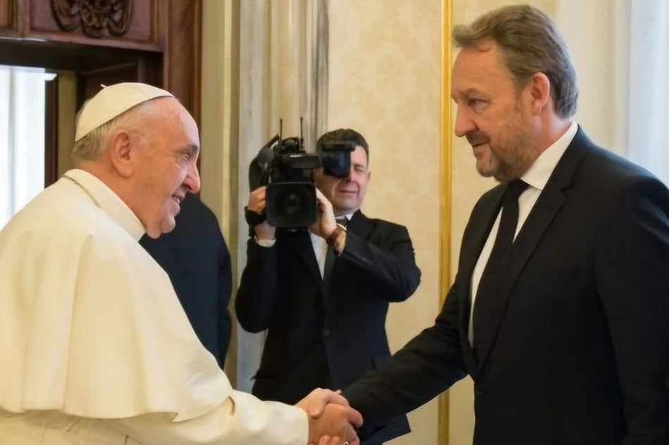 Bakir Izetbegović: Papa Franjo uputio poruke mira