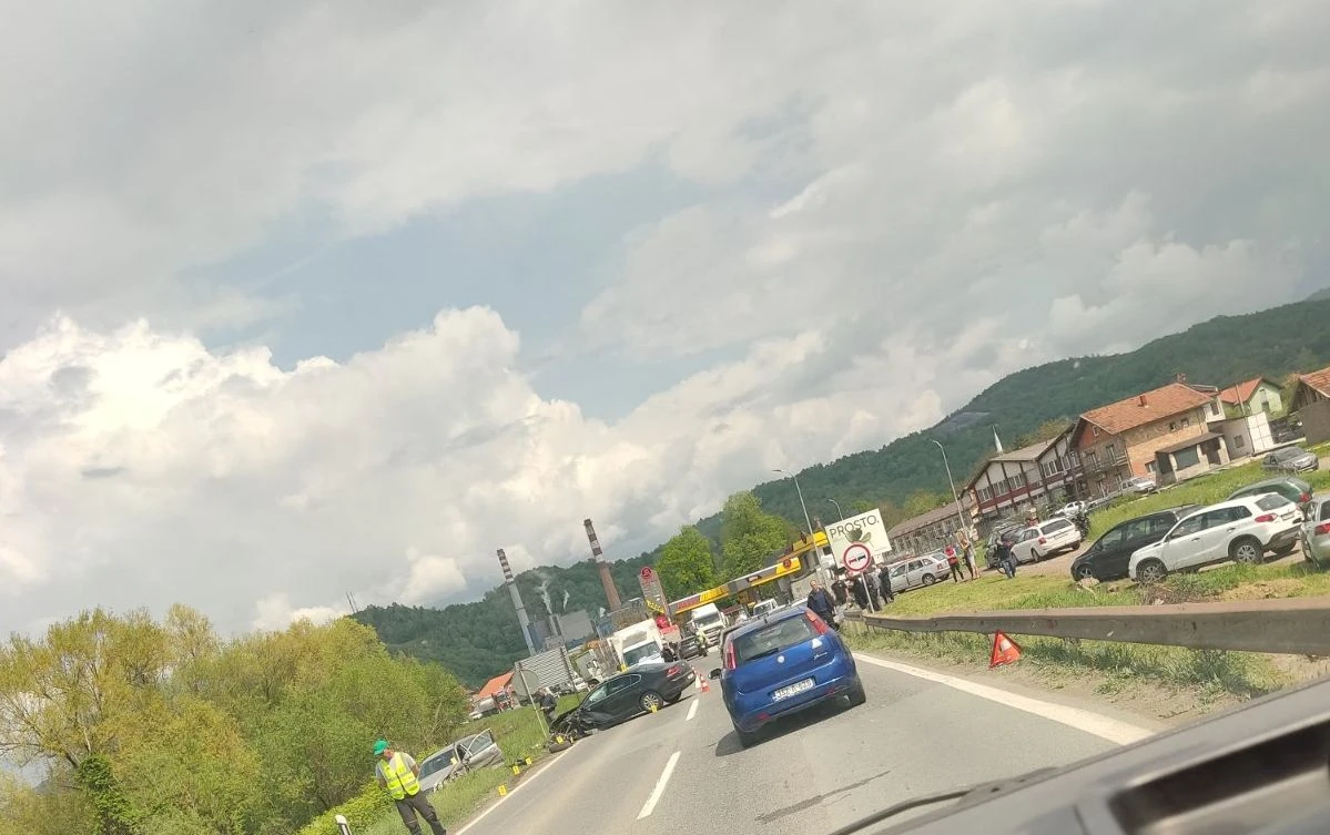 Tri osobe lakše povrijeđene