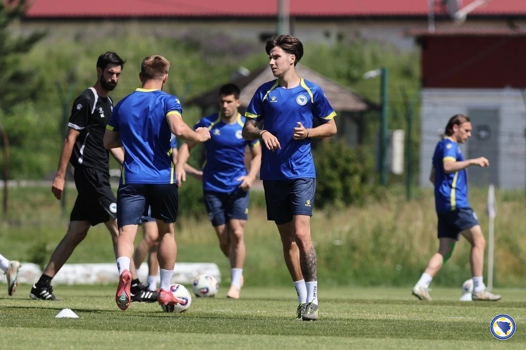 Huseinbašić napustio bazu Zmajeva