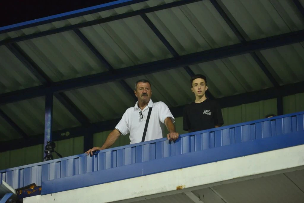 Đurbuzović prati jednu od utakmica kluba sa Grbavice
